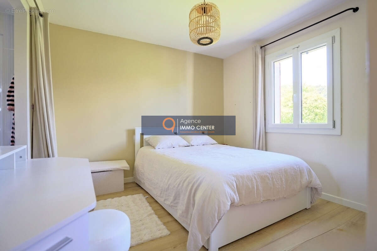 Maison T5 de plain pied avec piscine - photo 13