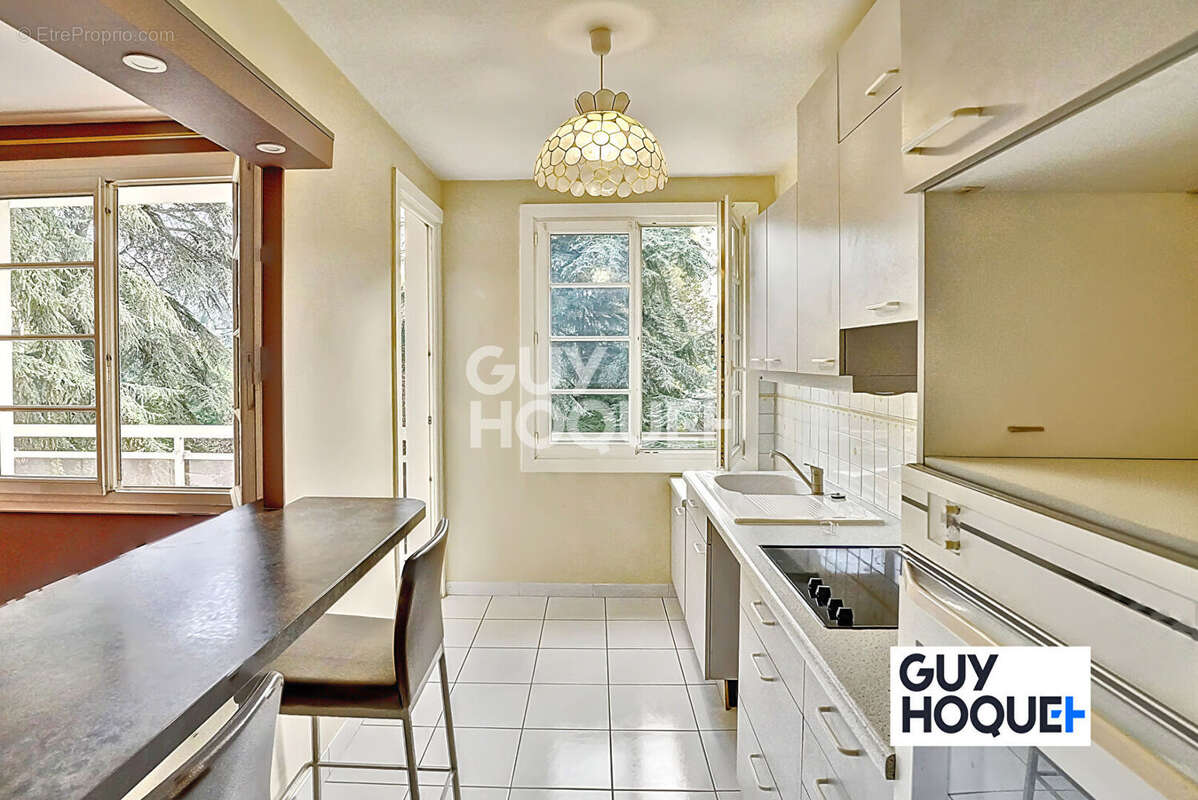 Appartement à LYON-5E