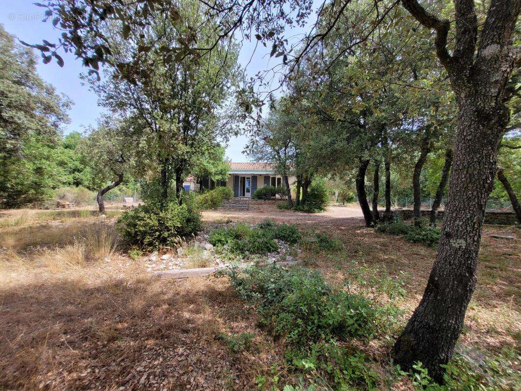 Maison à SAINT-JULIEN