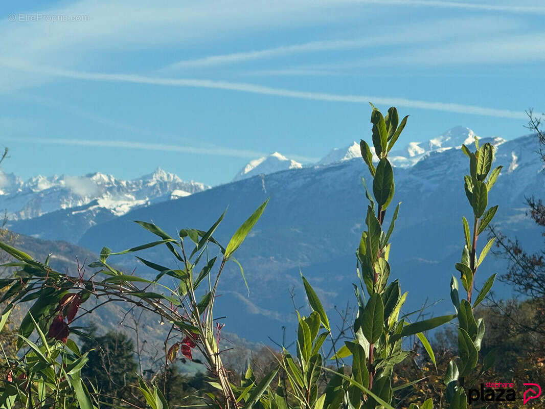 Maison à MONNETIER-MORNEX