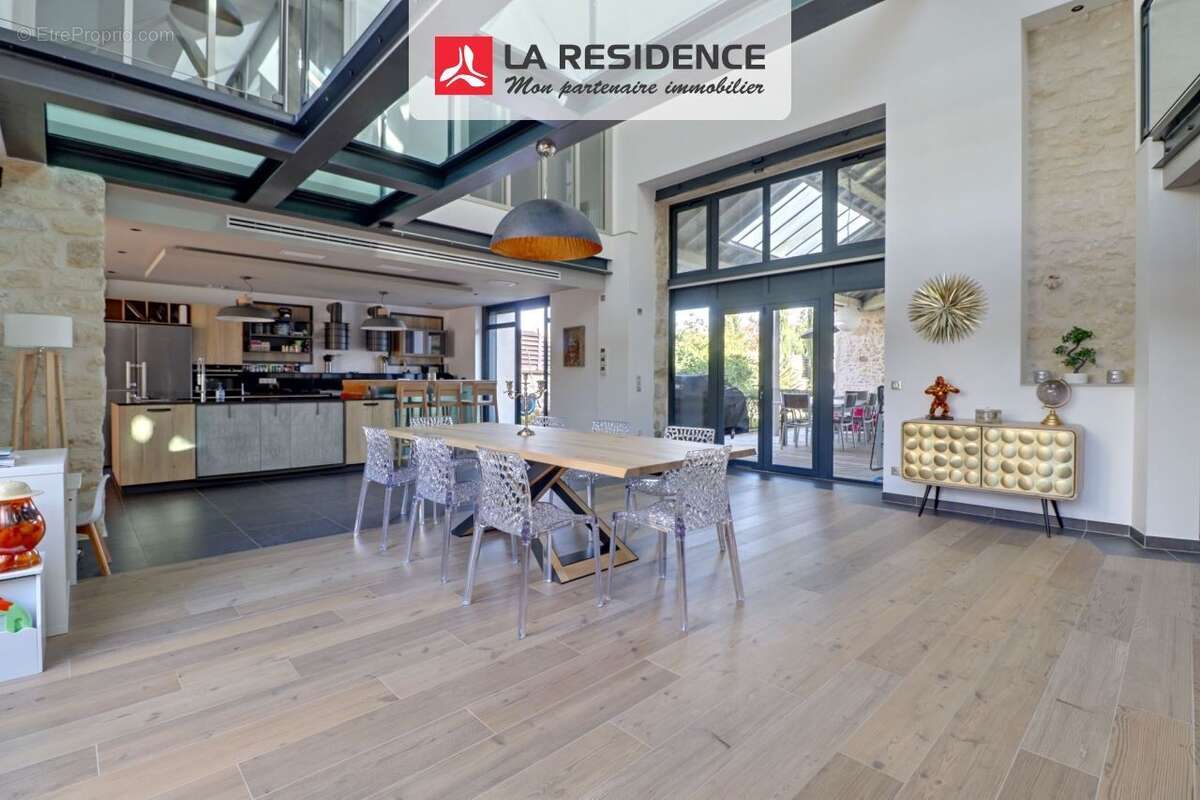 Maison à JOUY-LE-MOUTIER