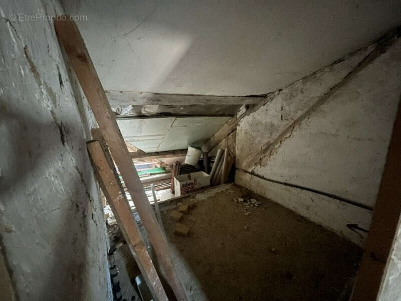 Maison à LA BAZOCHE-GOUET