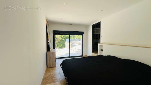 Maison à VAISON-LA-ROMAINE