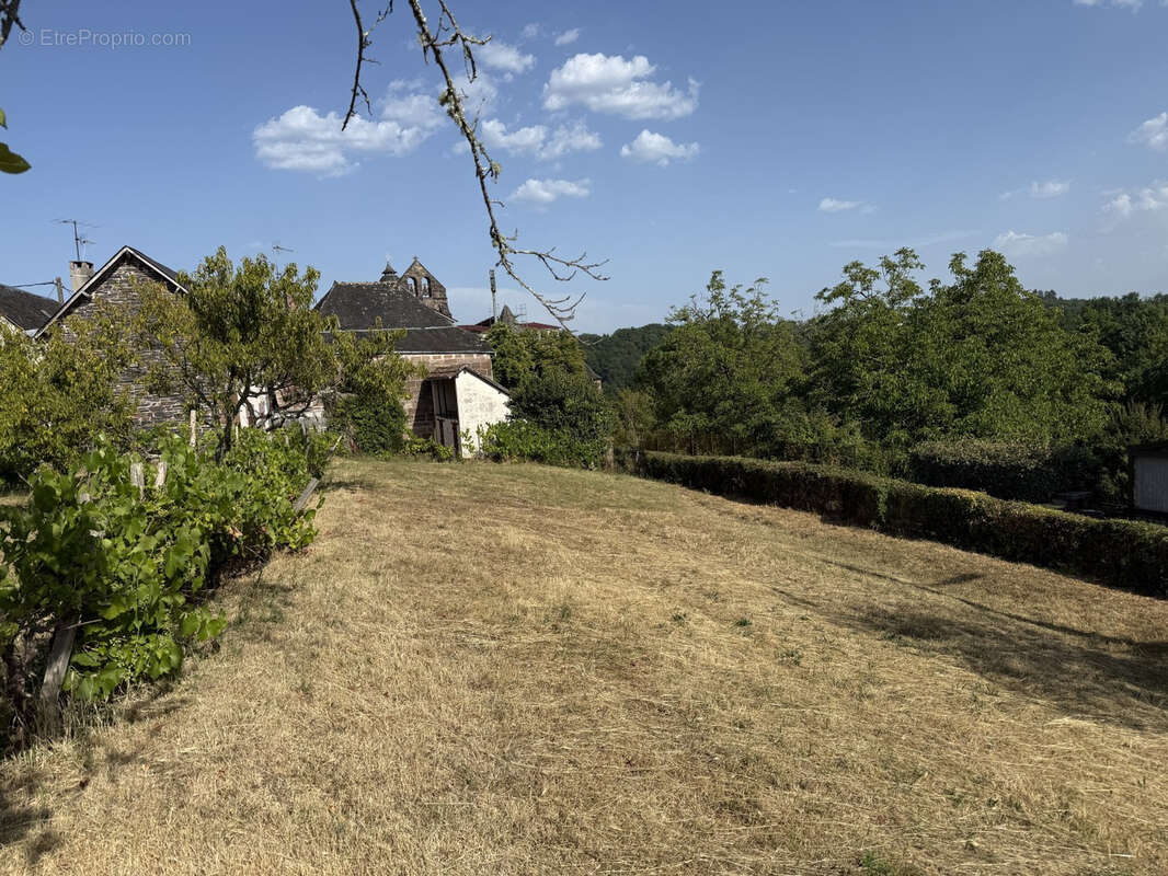 Grande maison avec dependance et jardin - photo 14