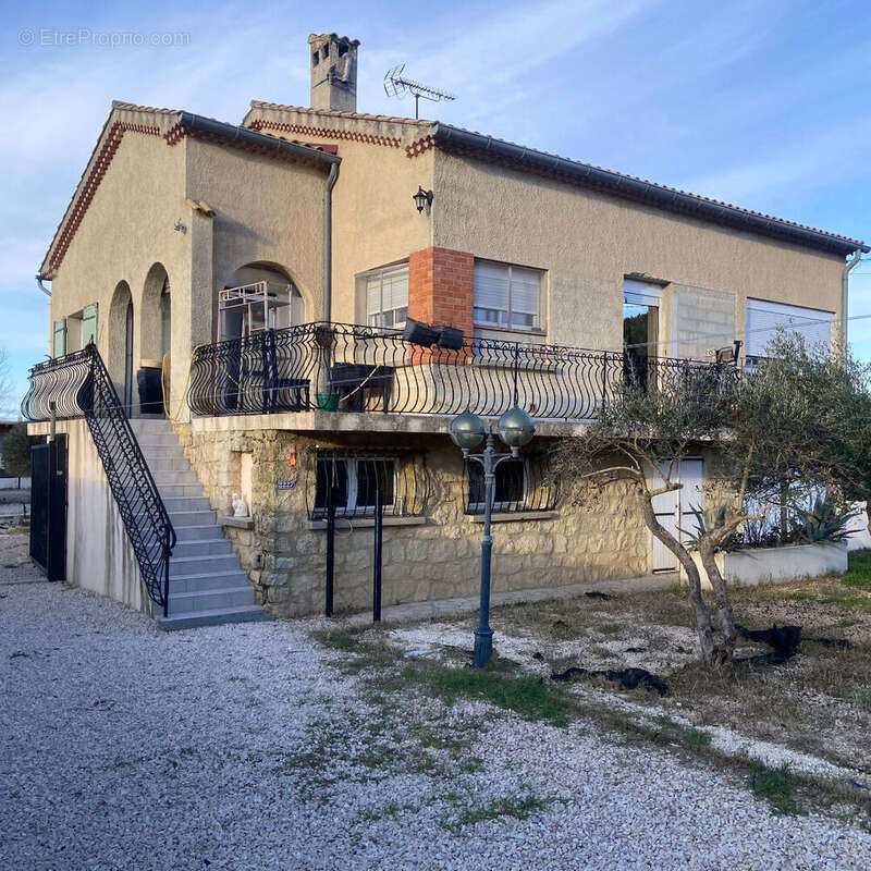 Maison à ROQUEMAURE