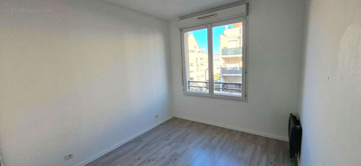 Appartement à CORBEIL-ESSONNES