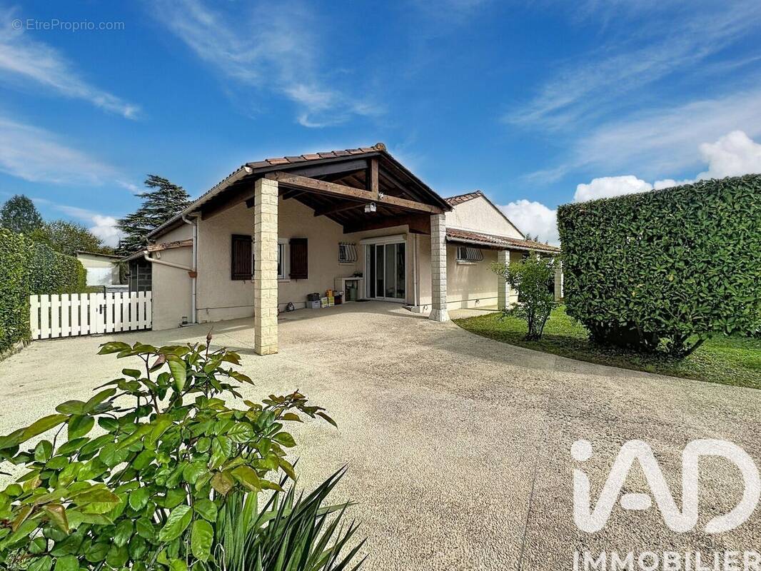 Photo 1 - Maison à SIREUIL