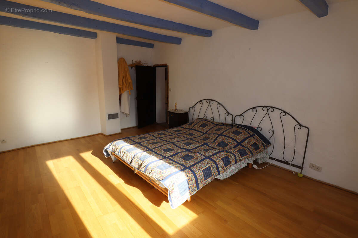 Maison à THORAME-BASSE