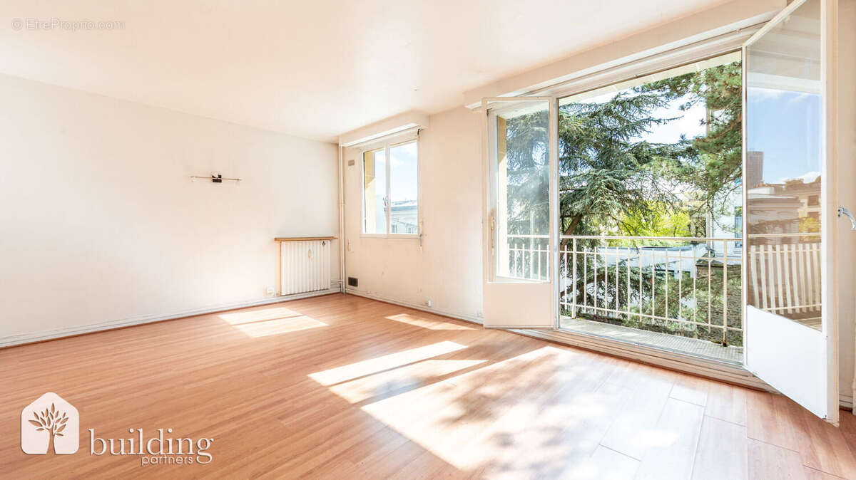 A vendre - Neuilly-sur-Seine Pasteur - Studio avec balcon de 31,14 m² - photo 10