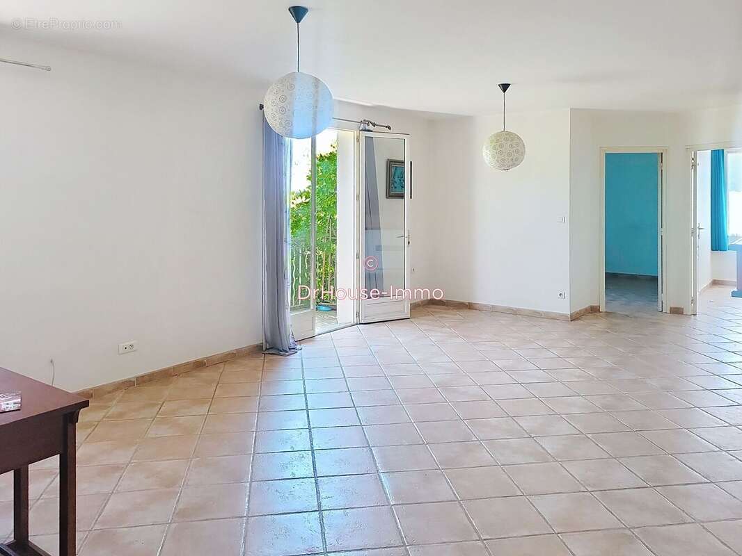 Appartement 71 m² à La Ciotat  - photo 3