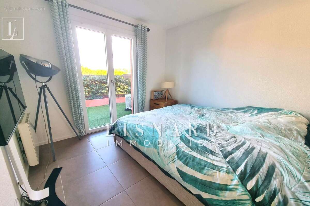 Appartement à VALLAURIS