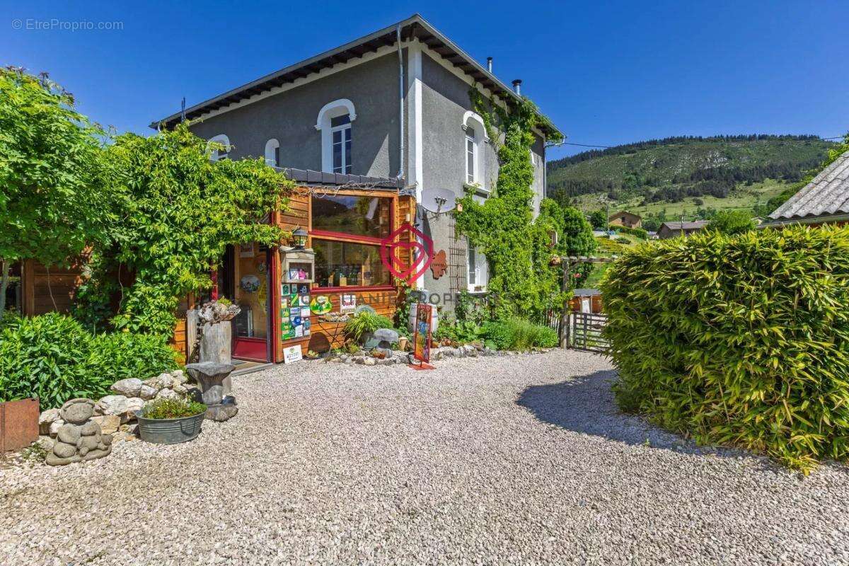Maison à COMUS