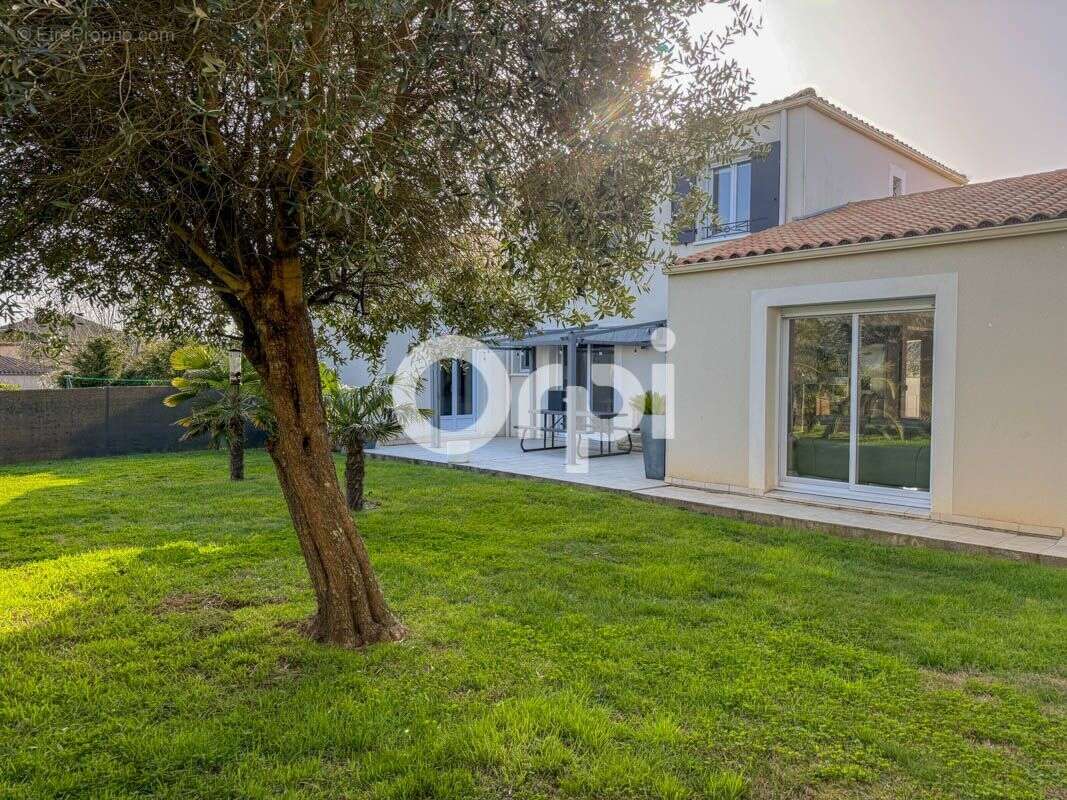 Maison à VERGEROUX
