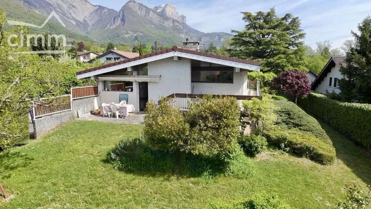 Maison à SAINT-ISMIER