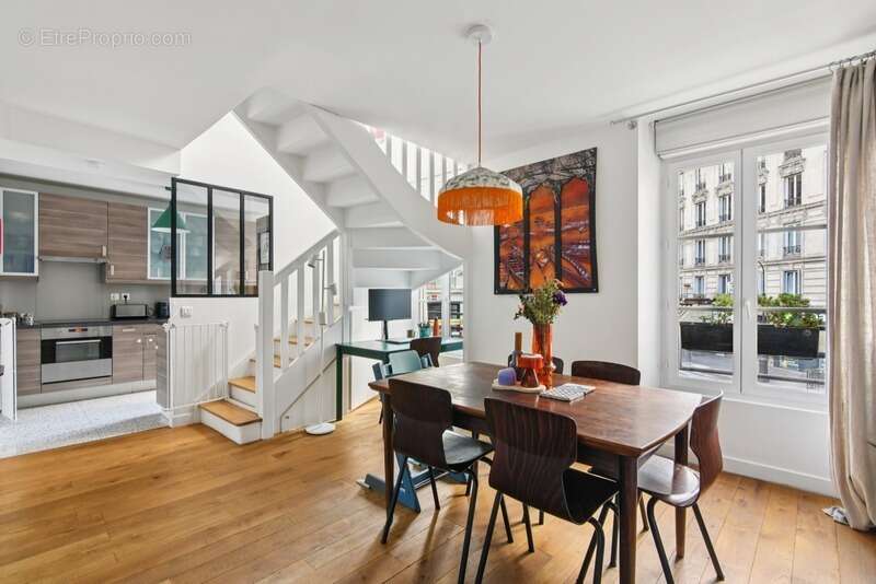 Appartement à PARIS-19E