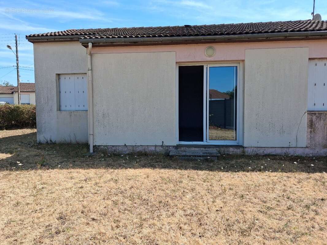 Maison de plain-pied de type 4 - Landemont - photo 10