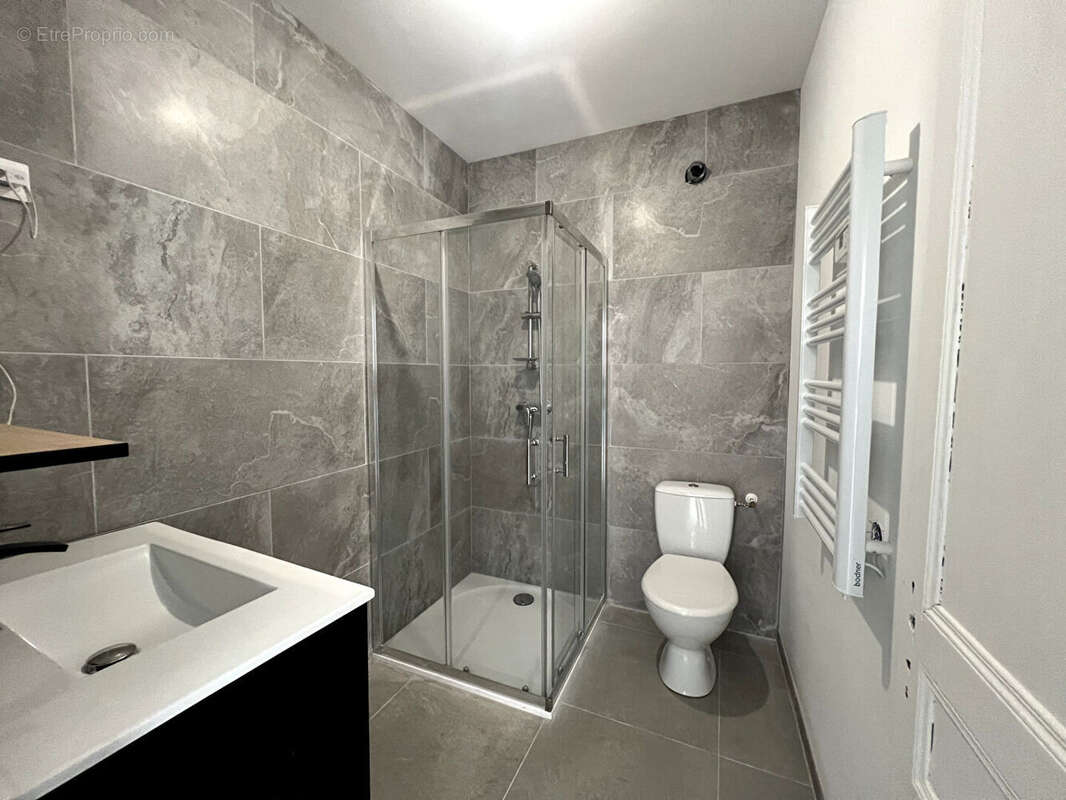 Appartement à VOLONNE