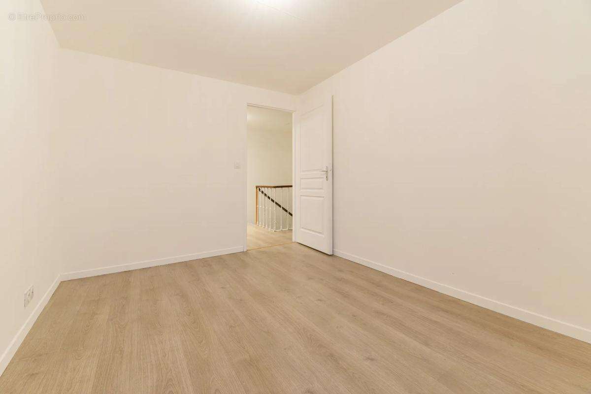 Maison à AIGREFEUILLE-SUR-MAINE