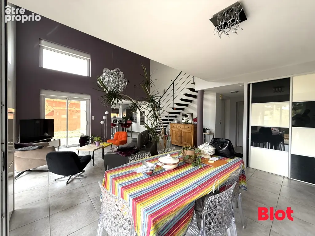 Maison 6 pièces 133 m² à vendre à Cesson-Sevigne (35510) - photo 2