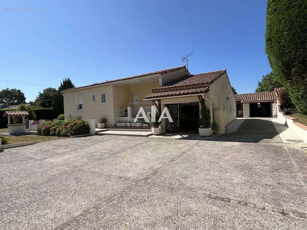 Maison à MAINE-DE-BOIXE