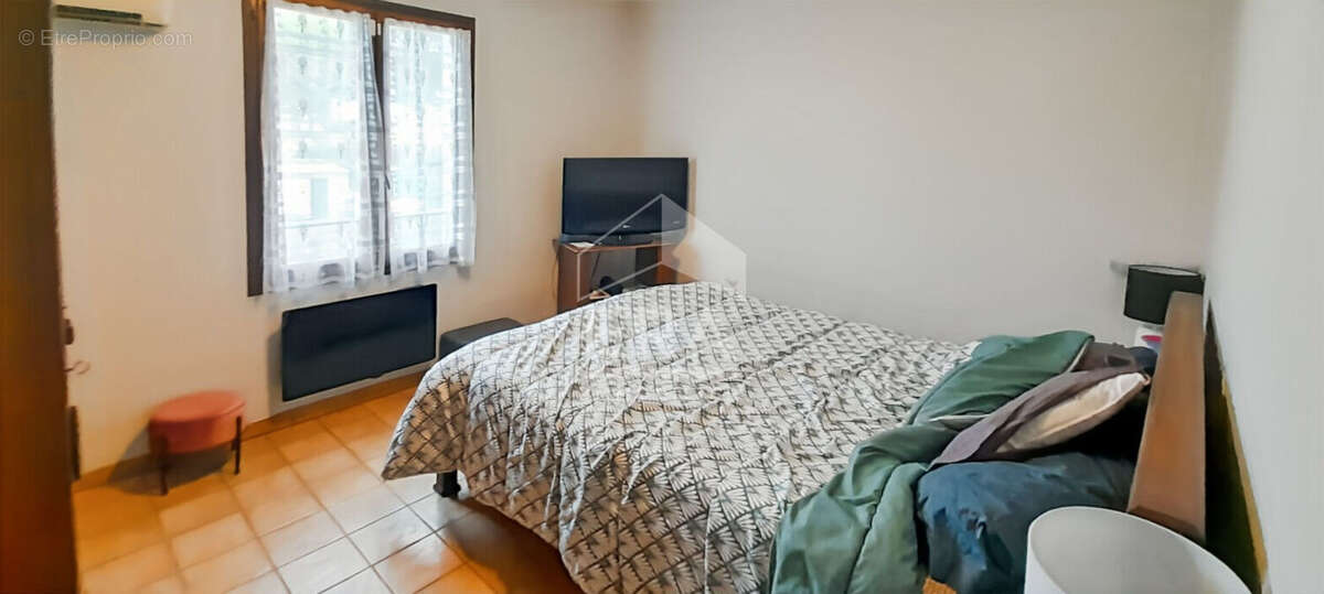 Maison 168m² à saint-étienne-du-grès - photo 5