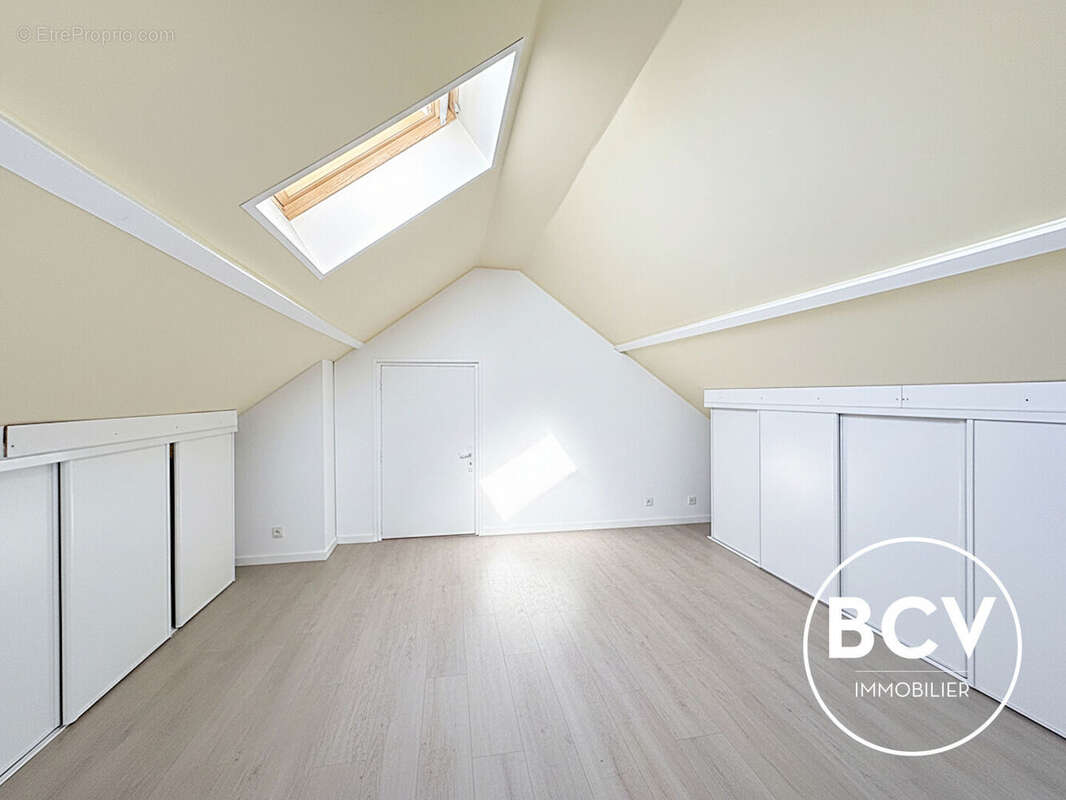 CHAMPHOL (28) Maison T6 double garage et jardin exposé Sud-Ouest - photo 13