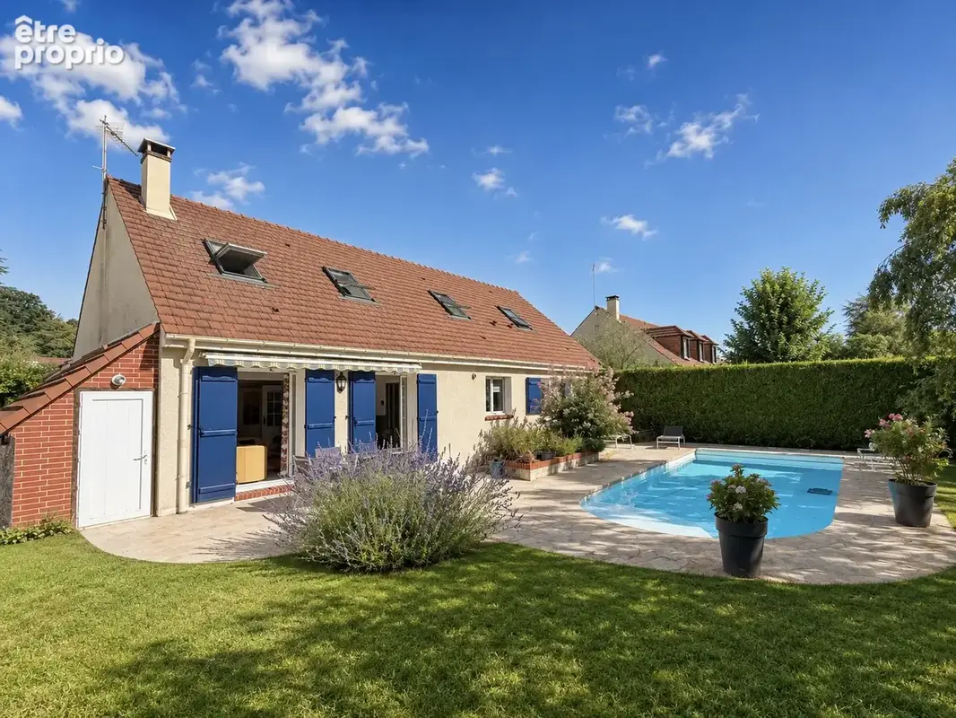 Maison à LA CHAPELLE-EN-SERVAL