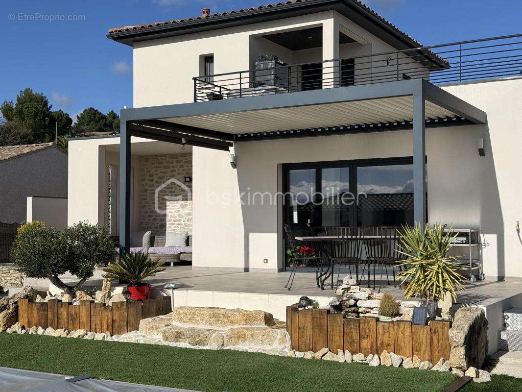 Maison à SAINT-QUENTIN-LA-POTERIE