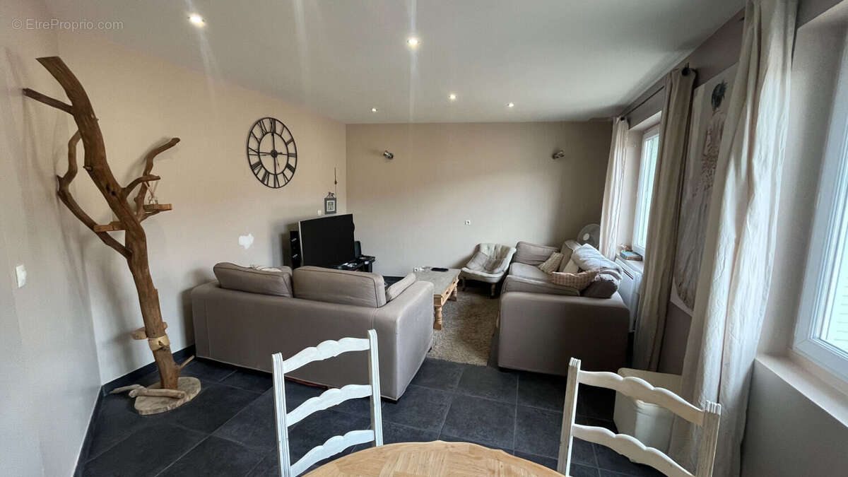 Appartement à CONDRIEU