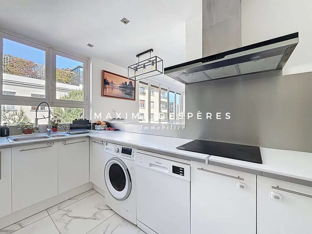 Appartement à NEUILLY-SUR-SEINE