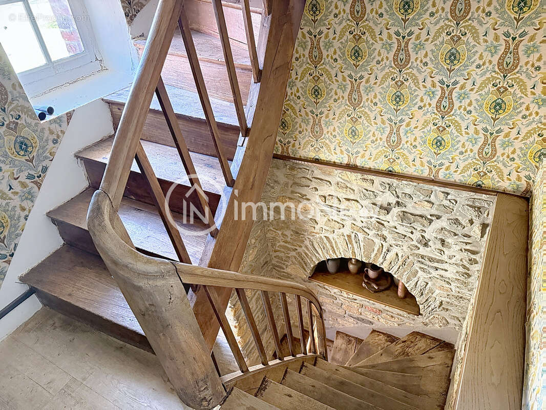 Maison à LE VAL-SAINT-PERE