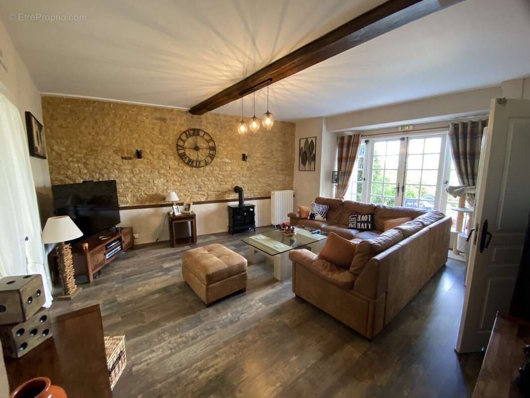 Maison à SAINTE-ALVERE