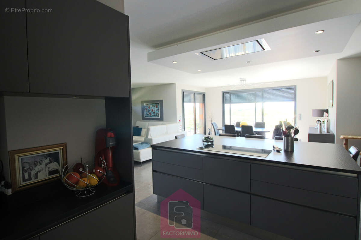 À VENDRE   Belle maison contemporaine de 140 m2 habitables avec vue   15 min de Cahors - photo 8