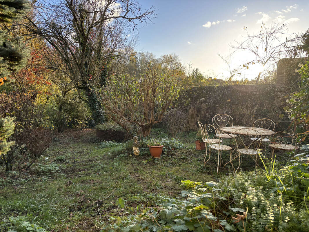 Maison à LONGNY-AU-PERCHE