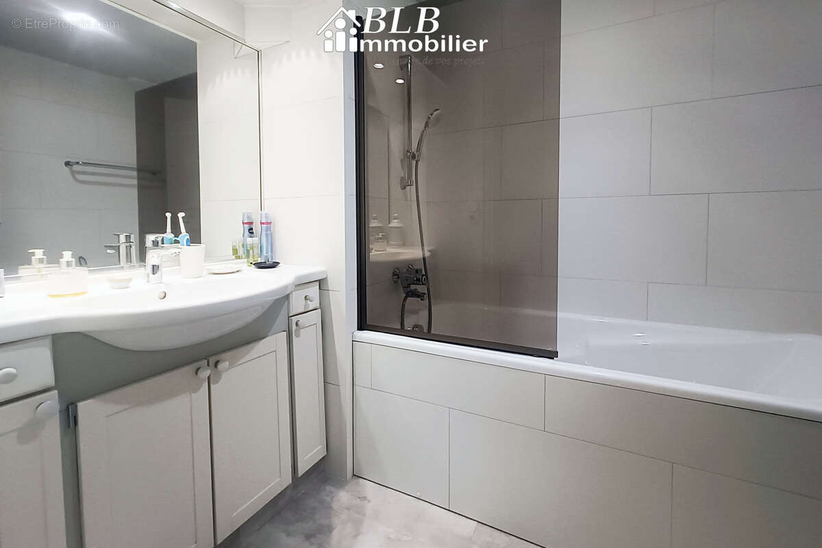 Maison à LE PERRAY-EN-YVELINES