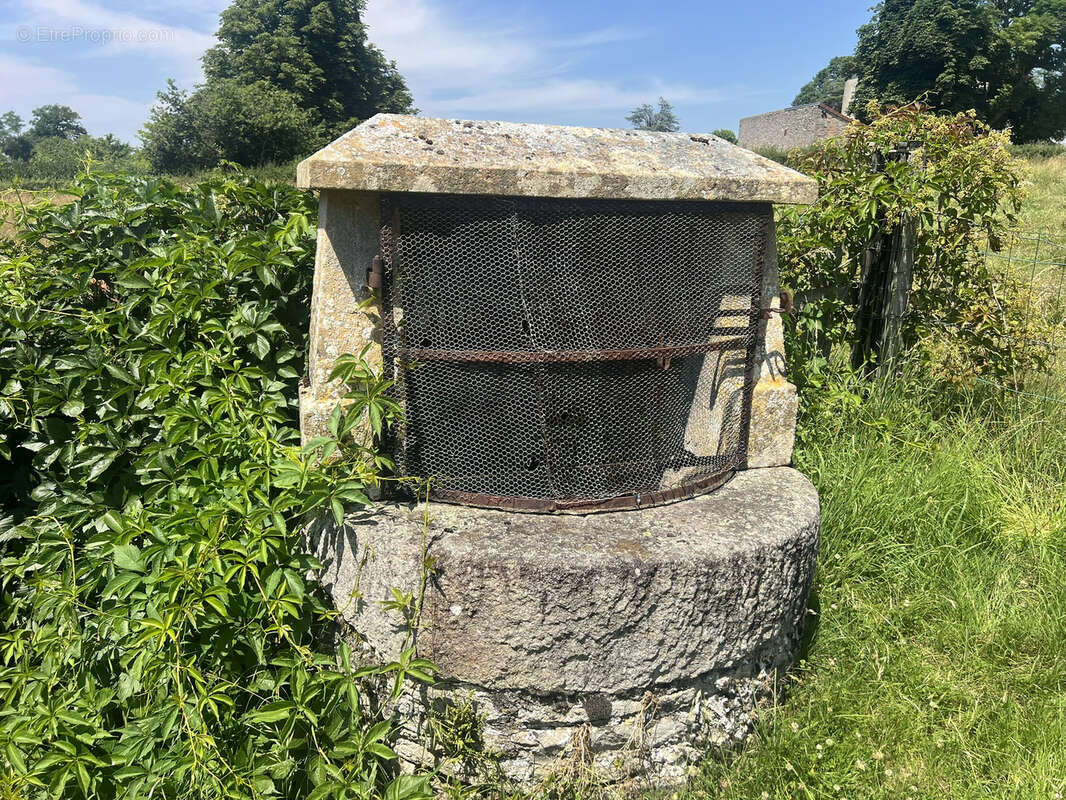 Maison à MARCILLY-LA-GUEURCE