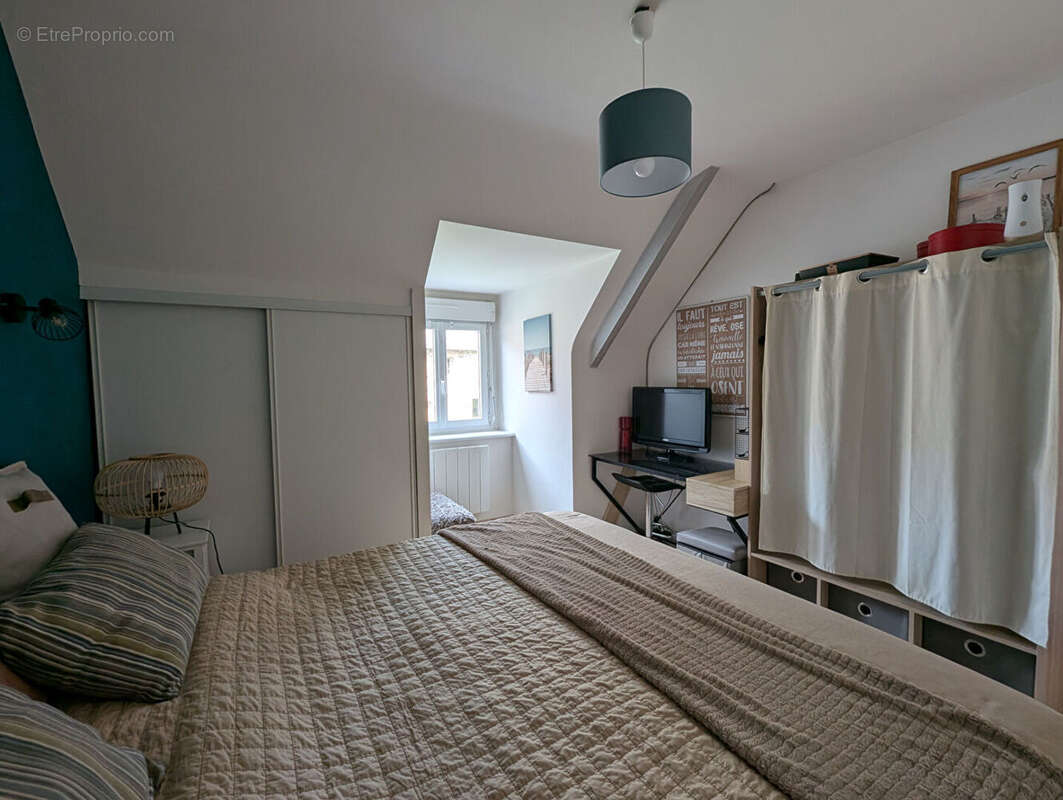 Maison à BAGUER-PICAN