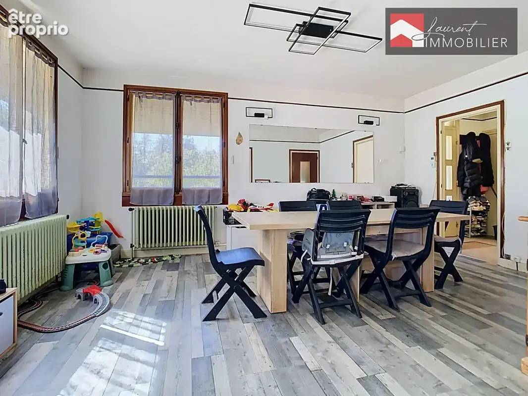Maison sur sous sol complet, 4 chambres - 01190 PONT DE VAUX - photo 6