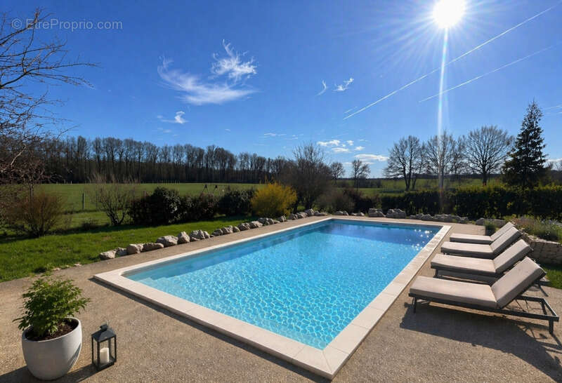 Maison à LA CHARITE-SUR-LOIRE