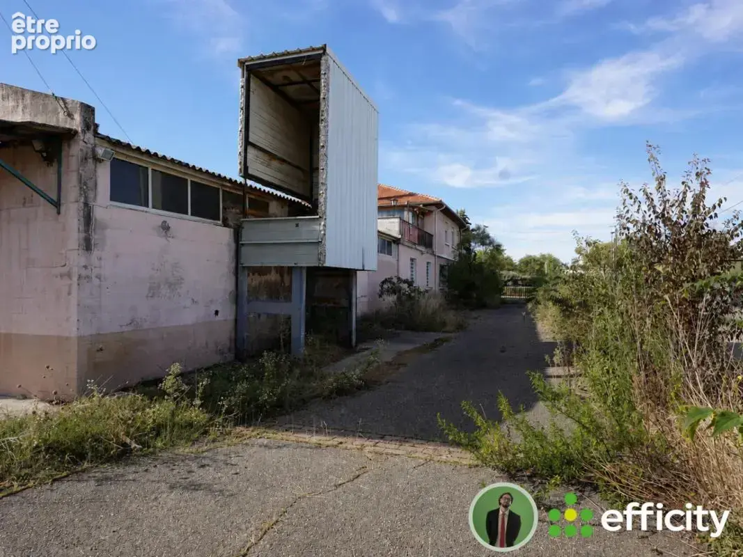 Maison 4 pièces 250 m² à vendre à Decines-Charpieu (69150) - photo 4