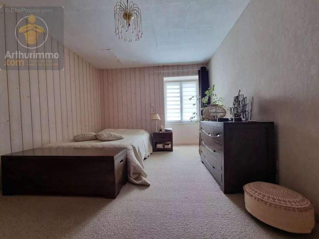 Maison à BOIS-DE-CENE