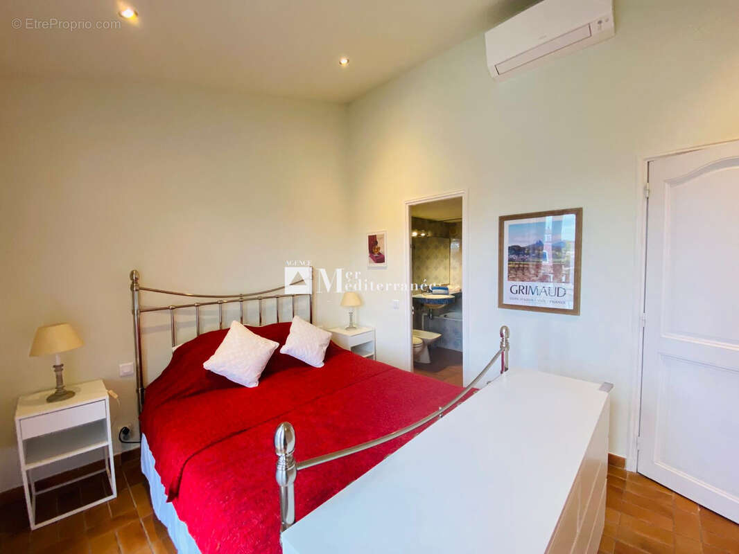 En co-exclusivite jolie maison a vendre a port-grimaud (83310) - photo 13