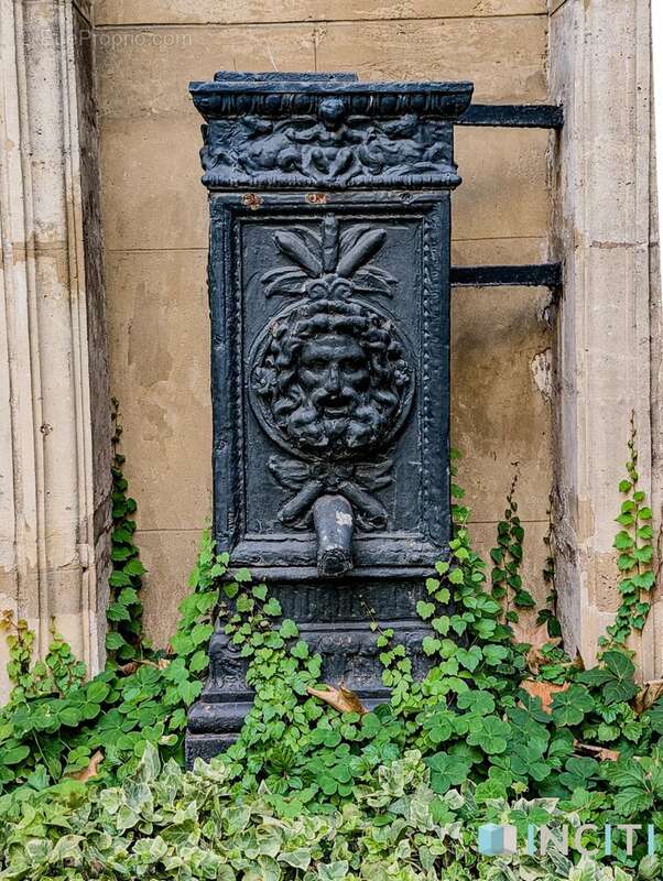 Appartement à PARIS-3E