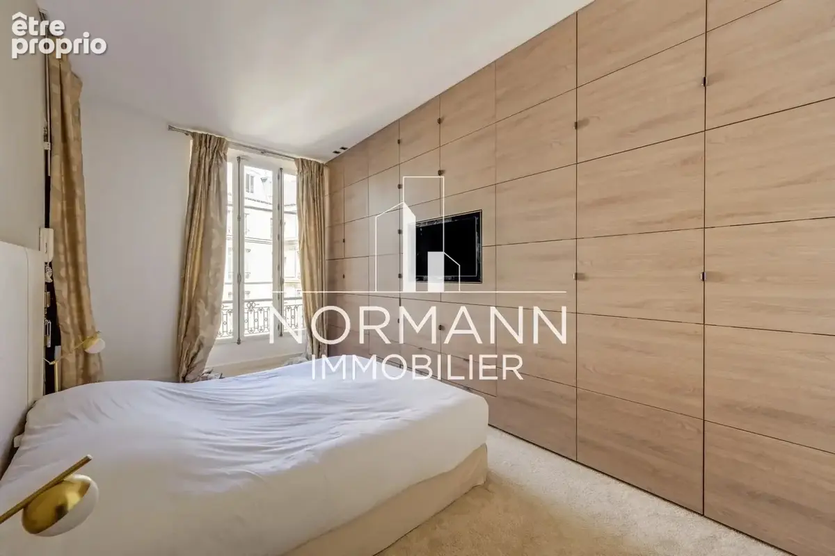 Paris 8 eme - triangle d'or - 2 chambres - refait a neuf - photo 10