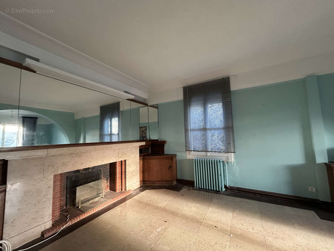 Maison à LEZIGNAN-CORBIERES