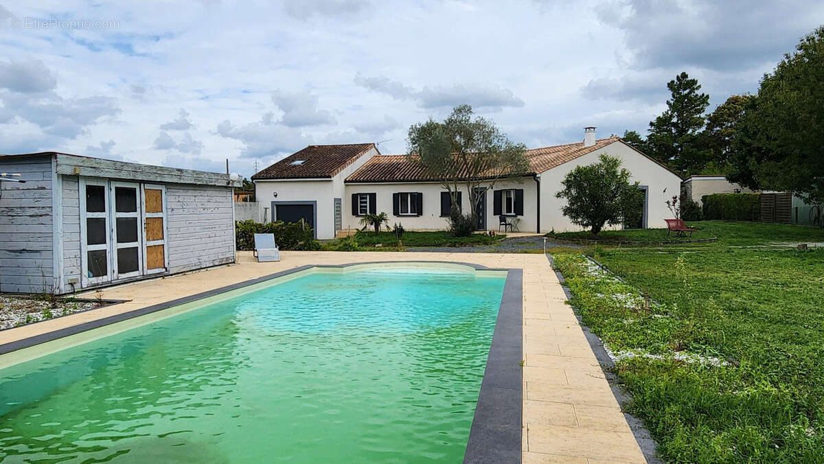 Maison à SAINT-ANDRE-DE-CUBZAC