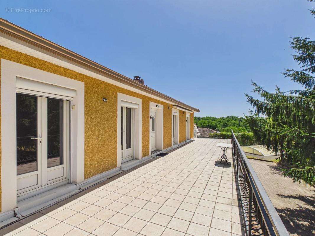 Maison à JARDIN