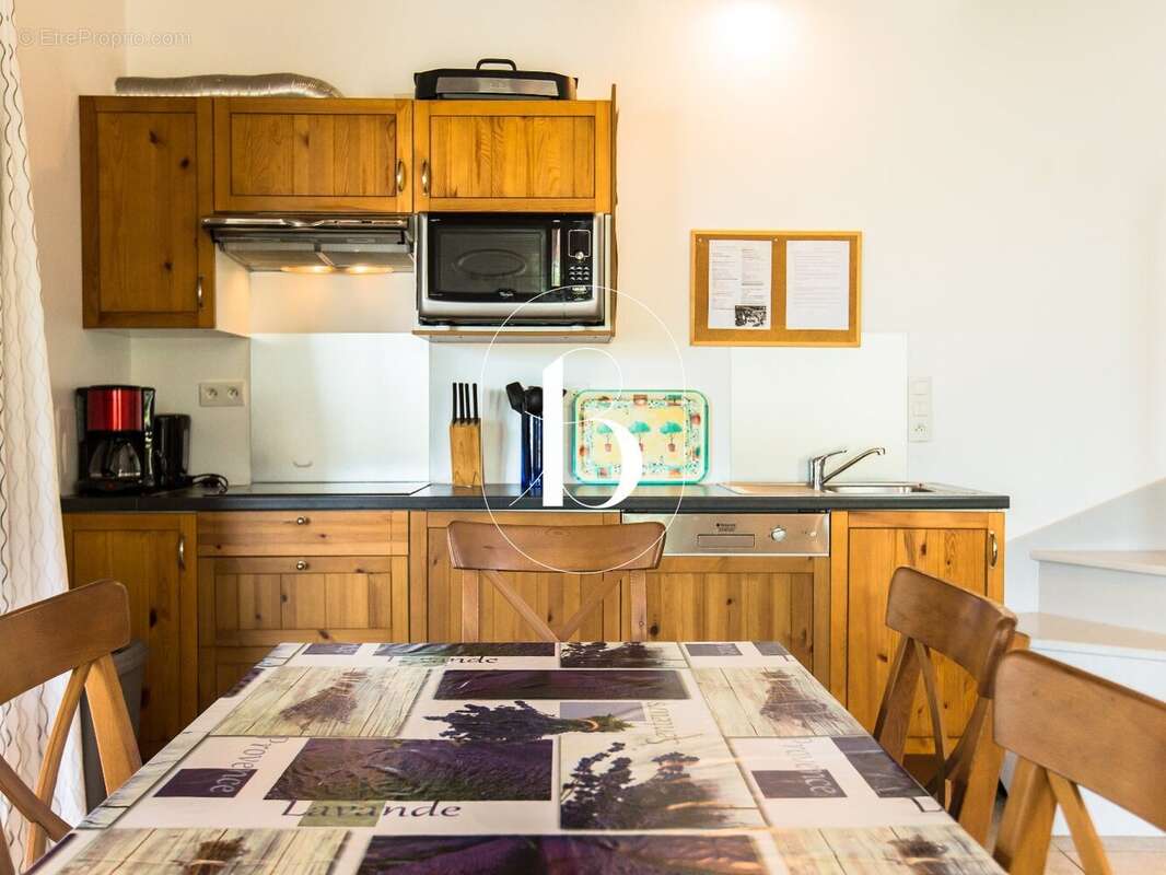 Maison à LABASTIDE-DE-VIRAC