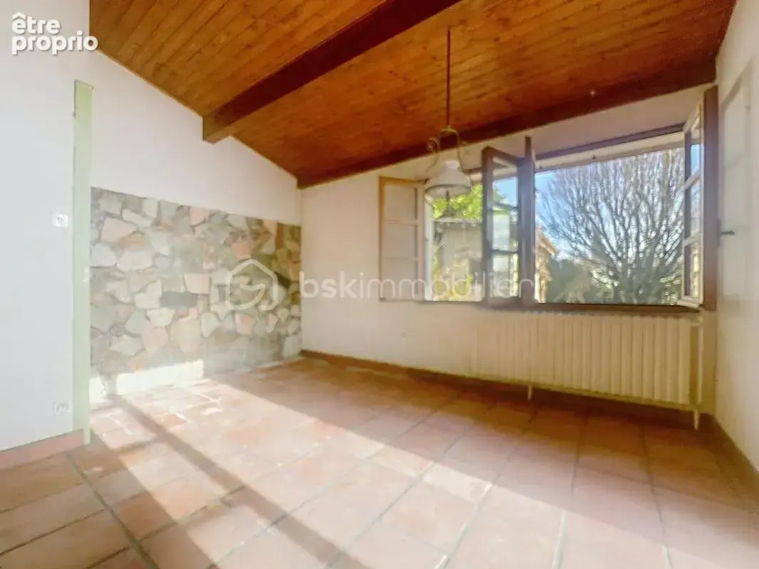 ***saint ismier- maison a fort potentiel et vue belledonne a la tour d arce*** - photo 2