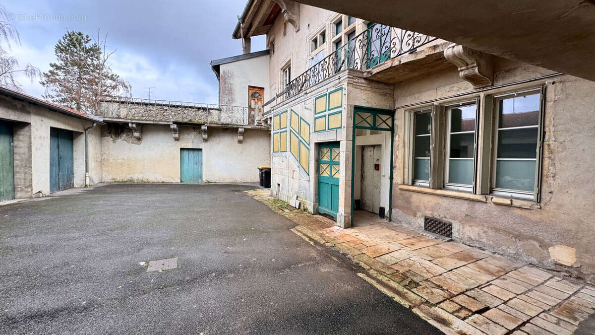 Appartement à SAINT-NICOLAS-DE-PORT